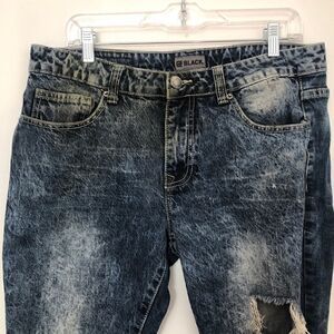 CJ Black 32/30 Slim Flex Ripped Jeans!
